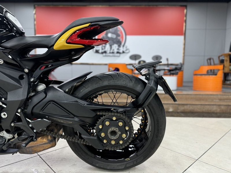 二手奥古斯塔Dragster 800