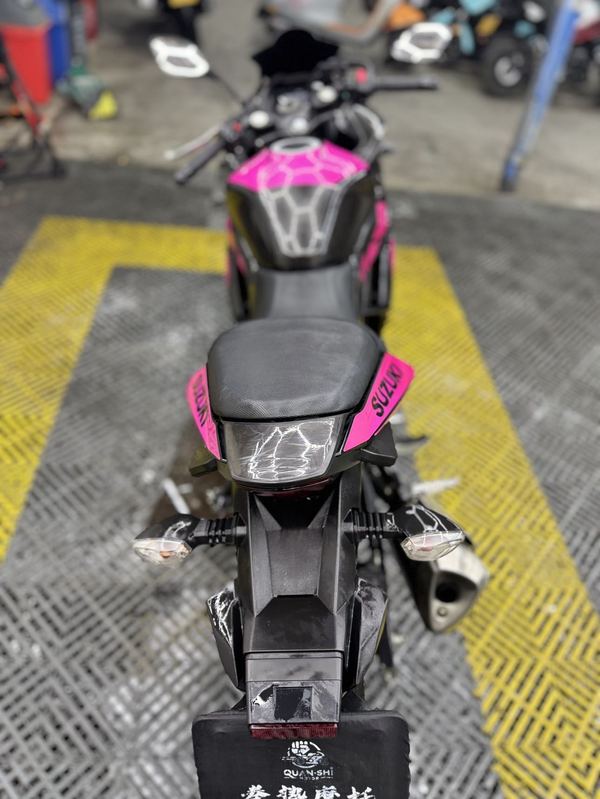二手豪爵铃木GSX250R