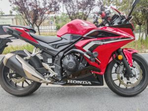 二手本田CBR400R