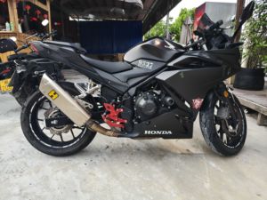 二手本田CBR400R