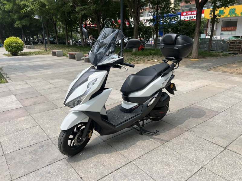 二手五羊本田NX125