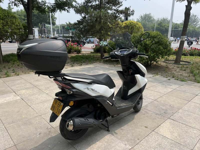 二手五羊本田NX125