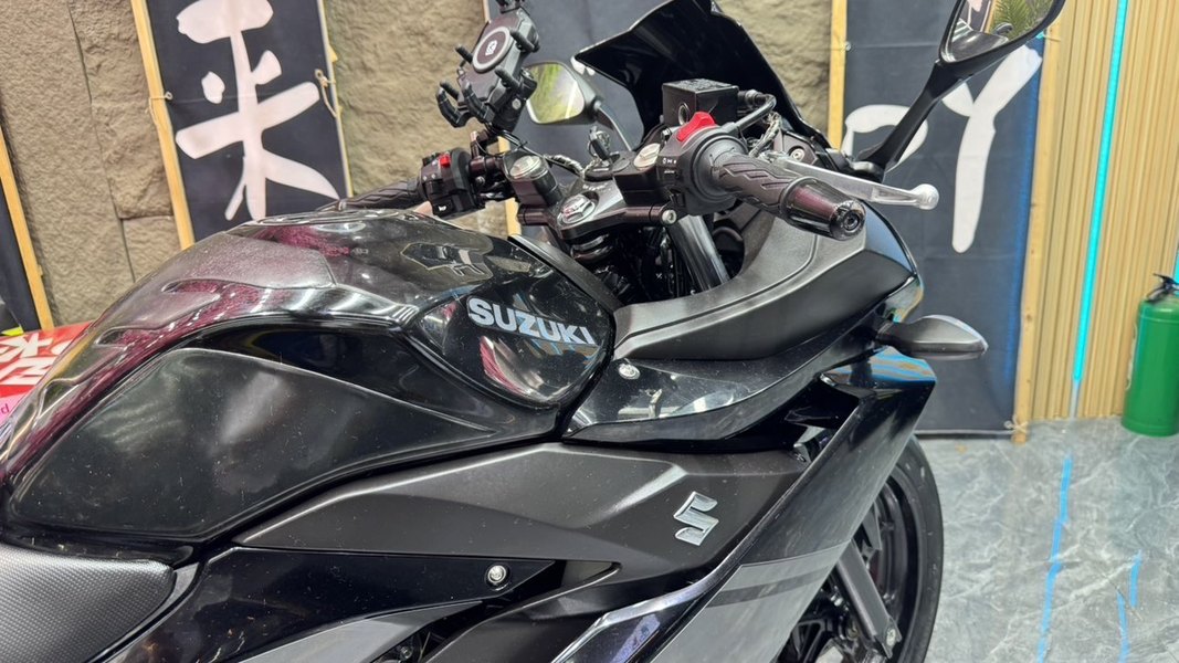 二手豪爵铃木GSX250R