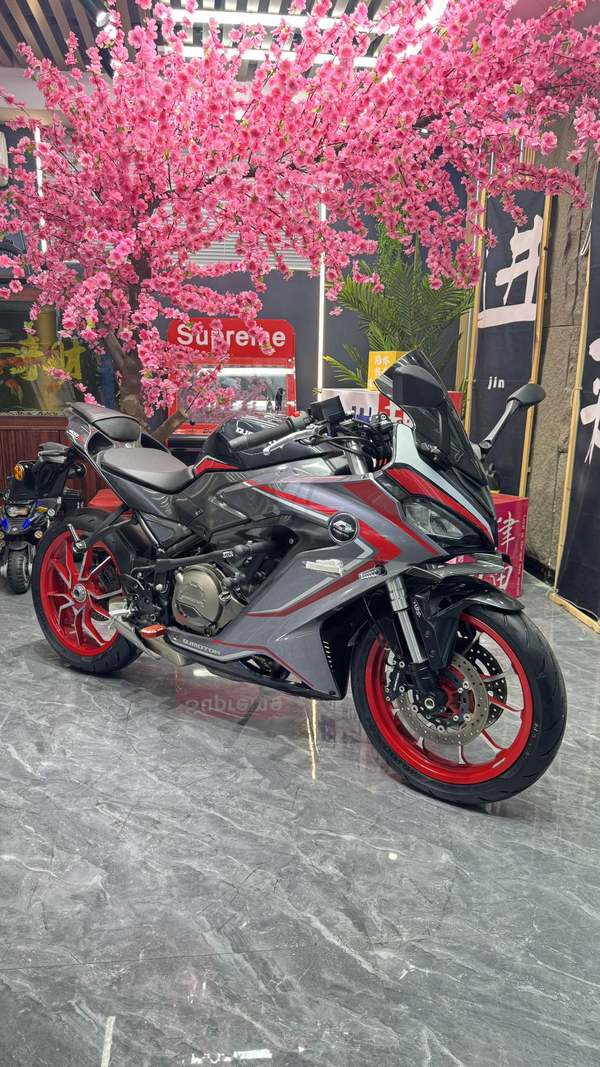 二手QJMOTOR赛400