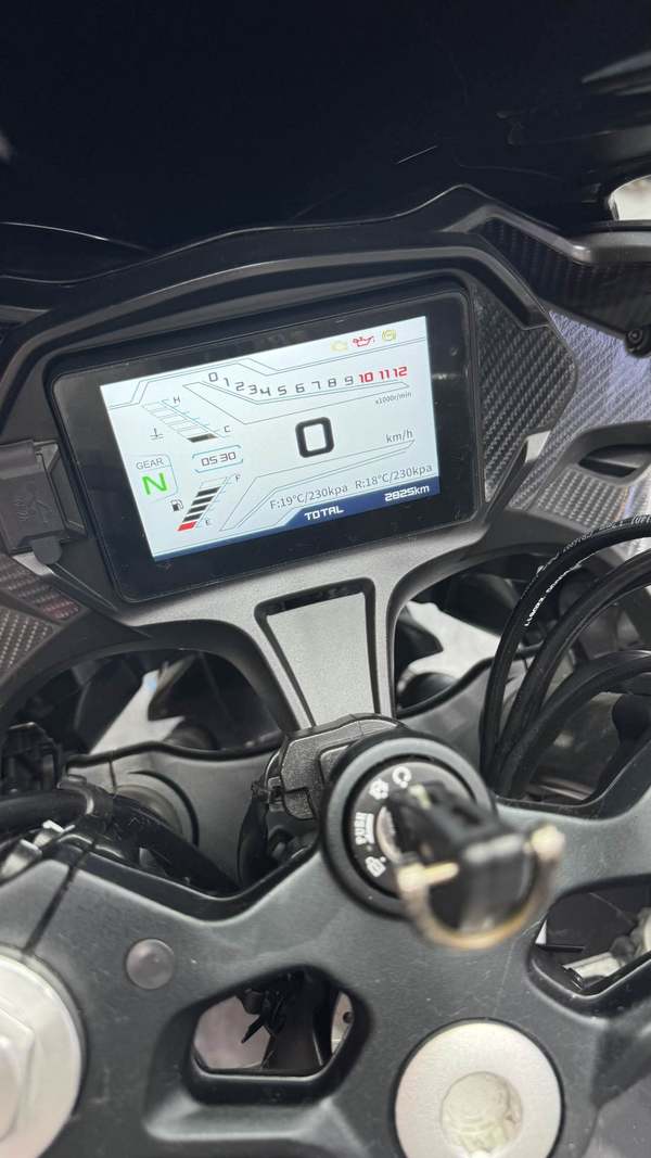 二手QJMOTOR赛400