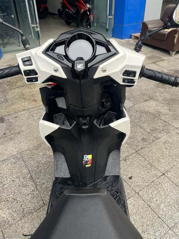 二手新大洲本田裂行 RX125Fi