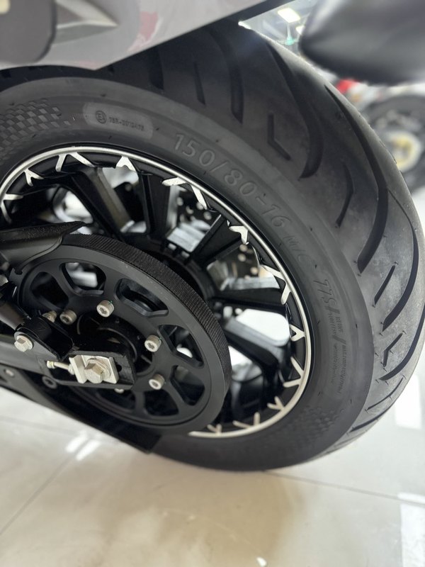 二手庄威V400