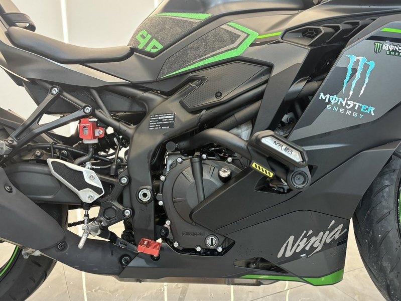二手川崎ZX-4R