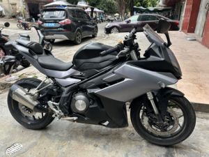 二手贝纳利龙卷风 Tornado 252R