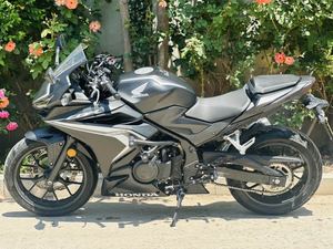 二手本田CBR400R
