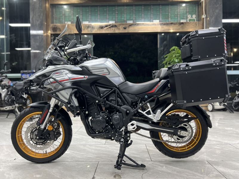 二手贝纳利TRK552