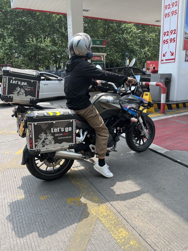 二手贝纳利金鹏 TRK251