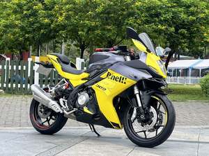 二手贝纳利龙卷风 Tornado 302R