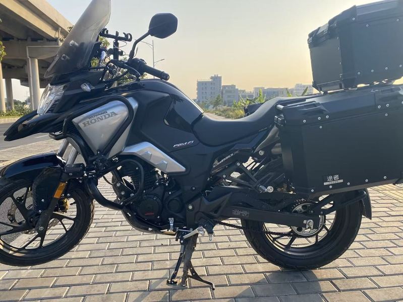 二手五羊本田猛鸷 CB190X