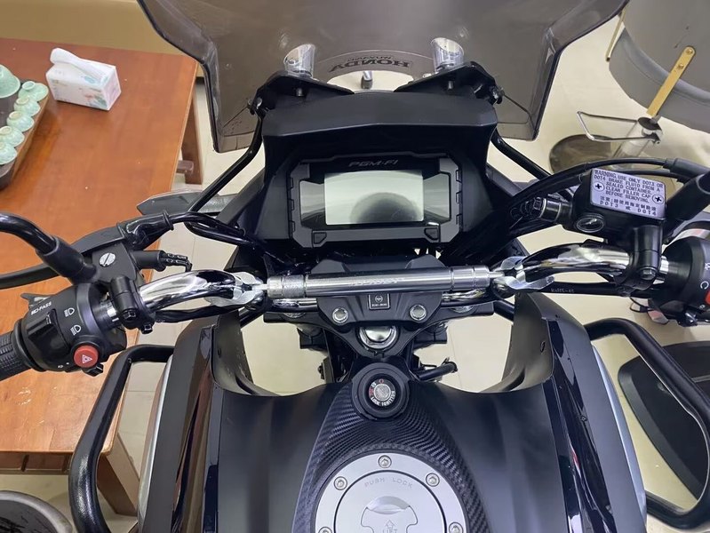 二手五羊本田猛鸷 CB190X