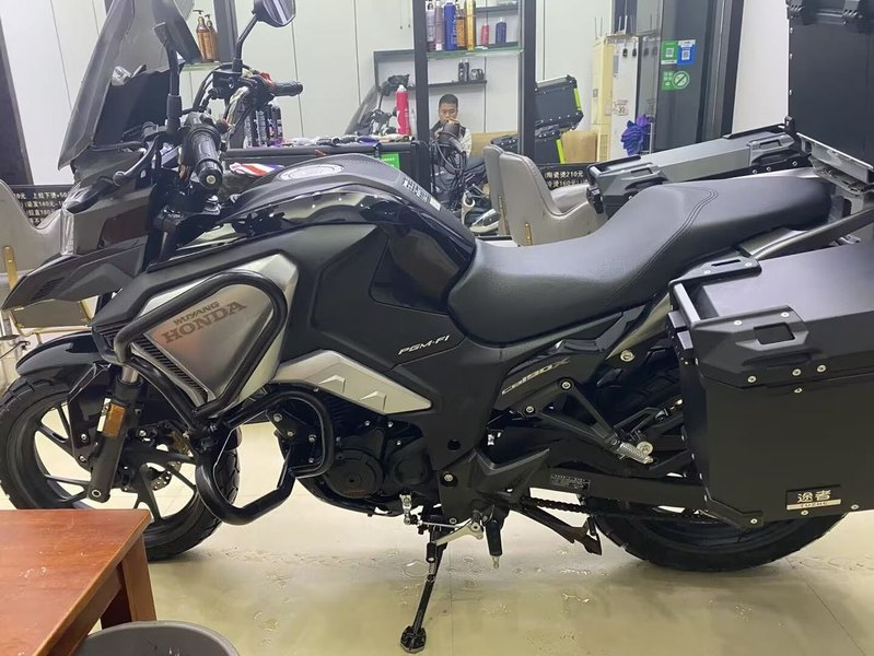 二手五羊本田猛鸷 CB190X