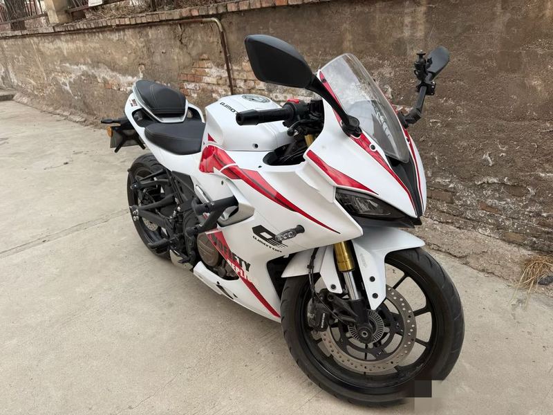 二手QJMOTOR赛250