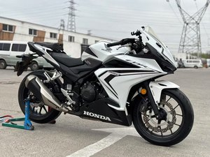 二手本田CBR400R