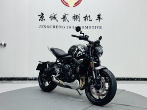 二手凯旋Trident 660