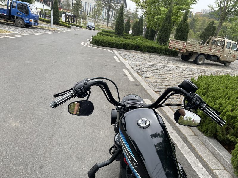 二手哈雷戴维森硬汉 lron 1200