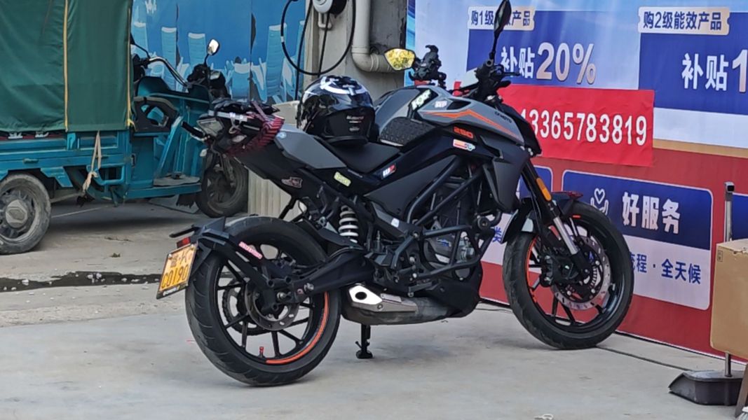二手春风250NK