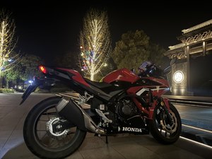 二手本田CBR400R