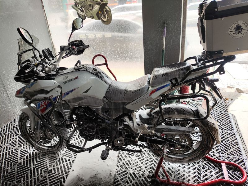 二手贝纳利金鹏 TRK251