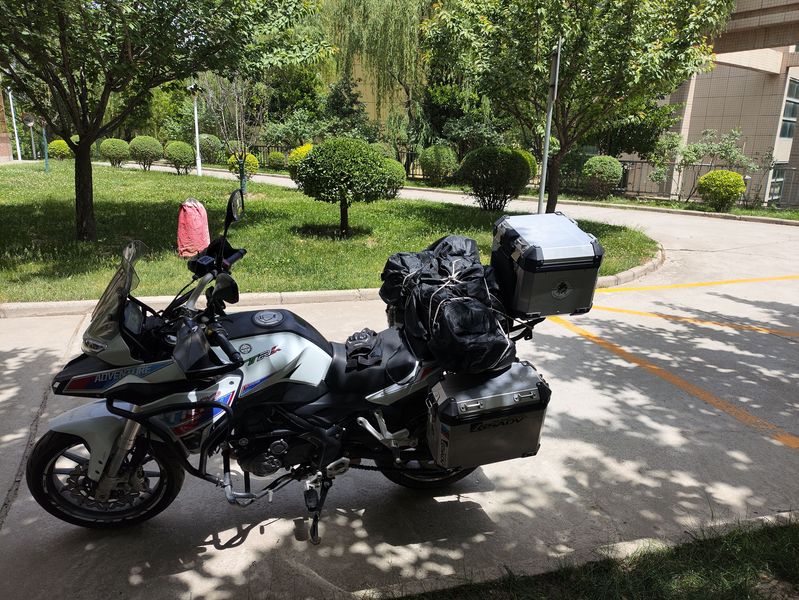 二手贝纳利金鹏 TRK251