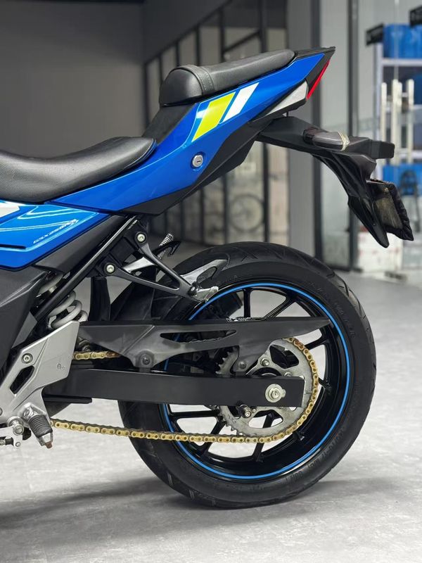 二手豪爵铃木GSX250R