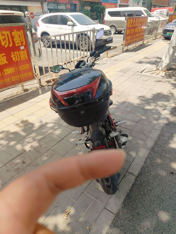 二手贝纳利红宝龙 TNT150i