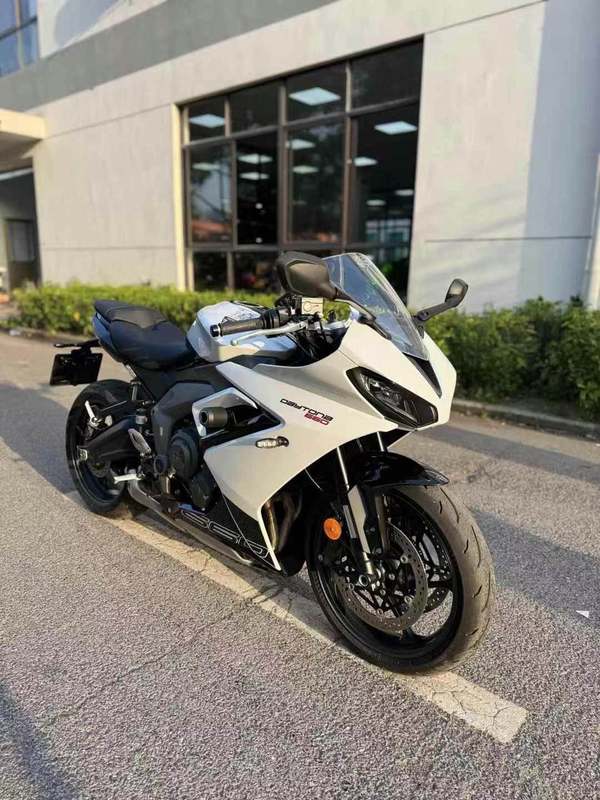 二手凯旋Daytona 660
