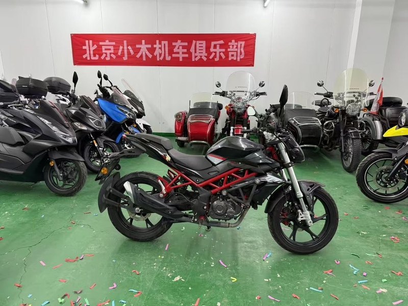 二手贝纳利红宝龙 TNT150i