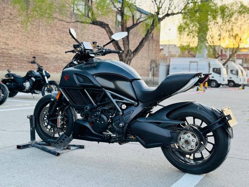 二手杜卡迪Diavel 