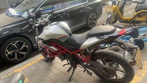 二手贝纳利红宝龙 TNT150i