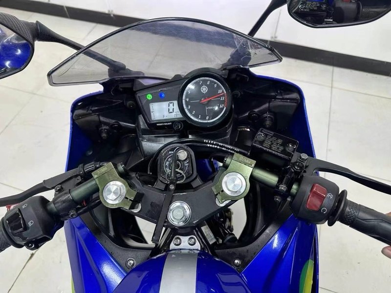二手雅马哈YZF-R15