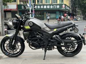 二手贝纳利幼狮 Leoncino 250