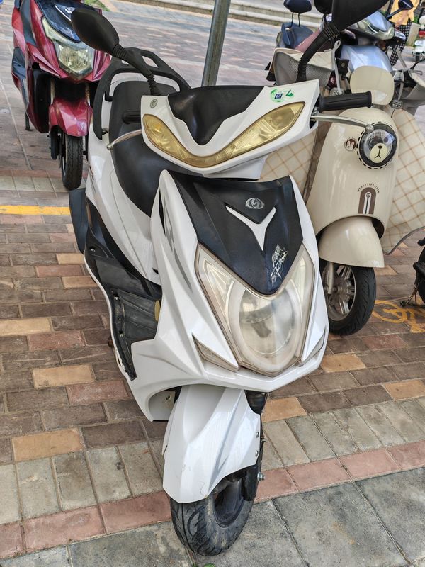 二手滨崎锐鹰UA