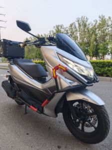 二手豪爵UHR150