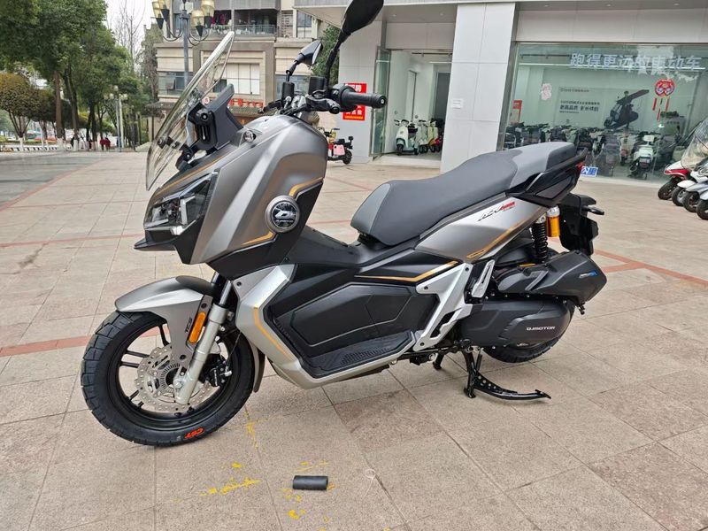 二手QJMOTOR鸿250ADV