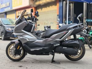 二手三阳哈士奇 Husky ADV300