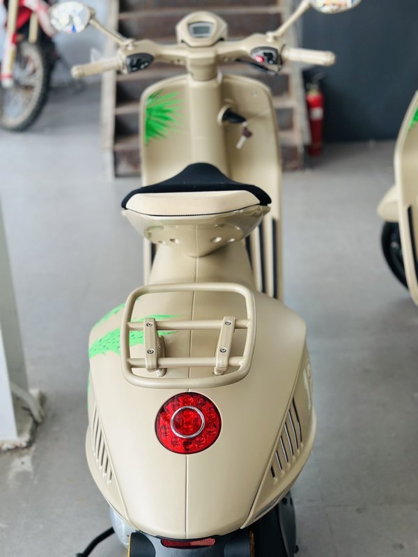 二手VESPA946