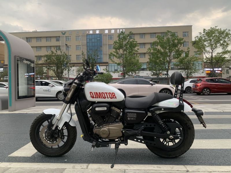 二手QJMOTOR闪300