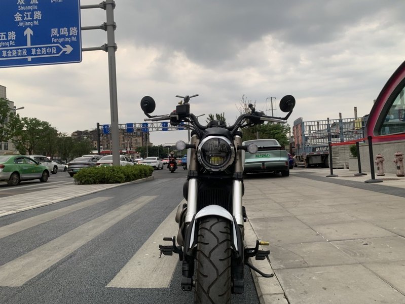 二手QJMOTOR闪300