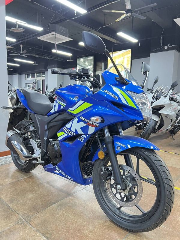 二手济南铃木极客飒 Gixxer 155