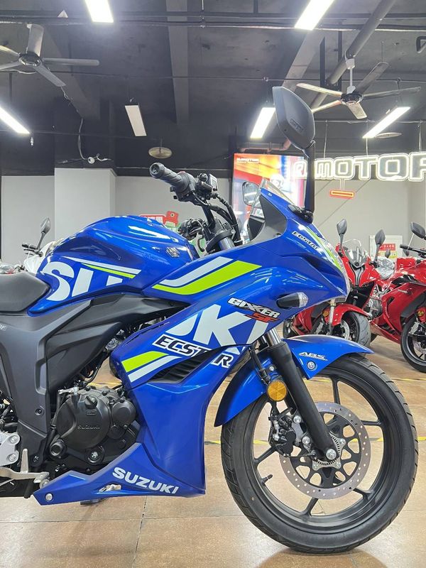 二手济南铃木极客飒 Gixxer 155