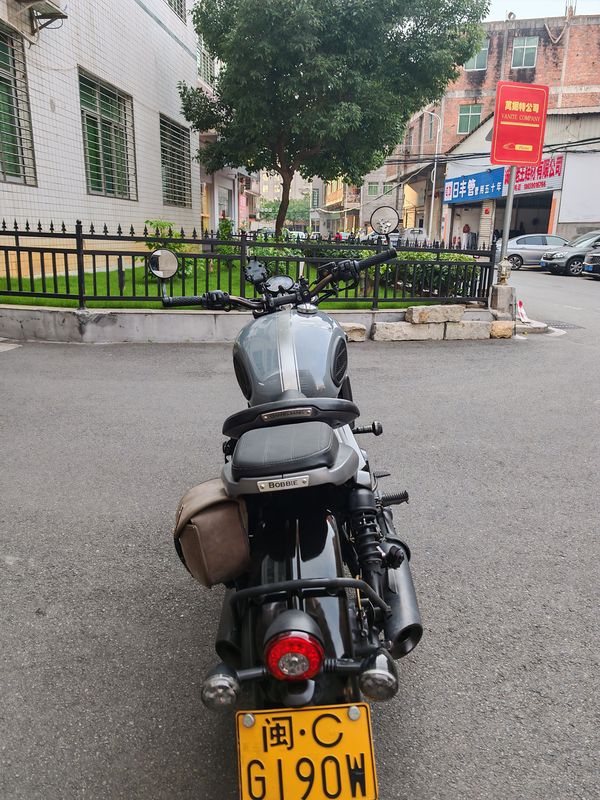 二手长江Bobbie 400 II