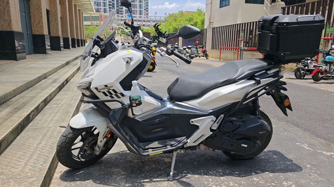 二手布雷斯通极宙 ADV150