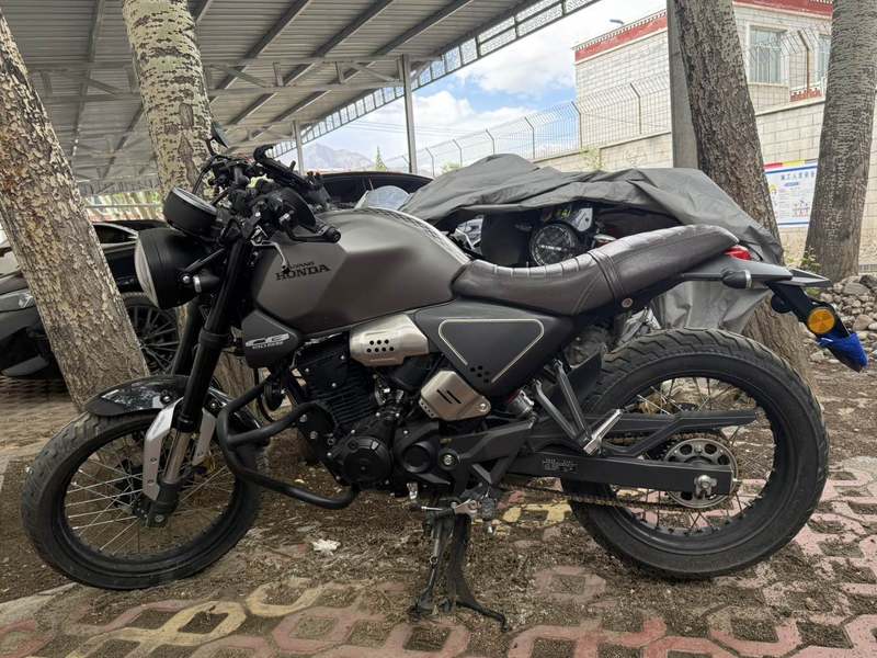 二手五羊本田鸷道 CB190SS