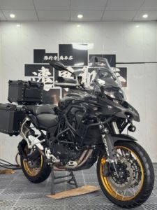 二手贝纳利金鹏 TRK502
