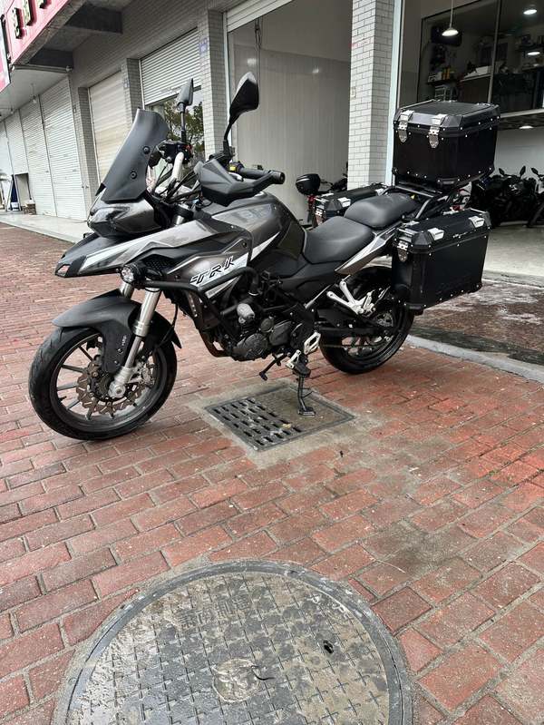 二手贝纳利金鹏 TRK251